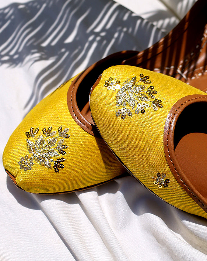 THE EMPRESS (YELLOW)