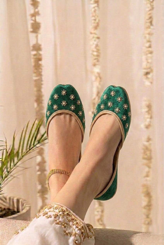 PRIYANKA (GREEN)