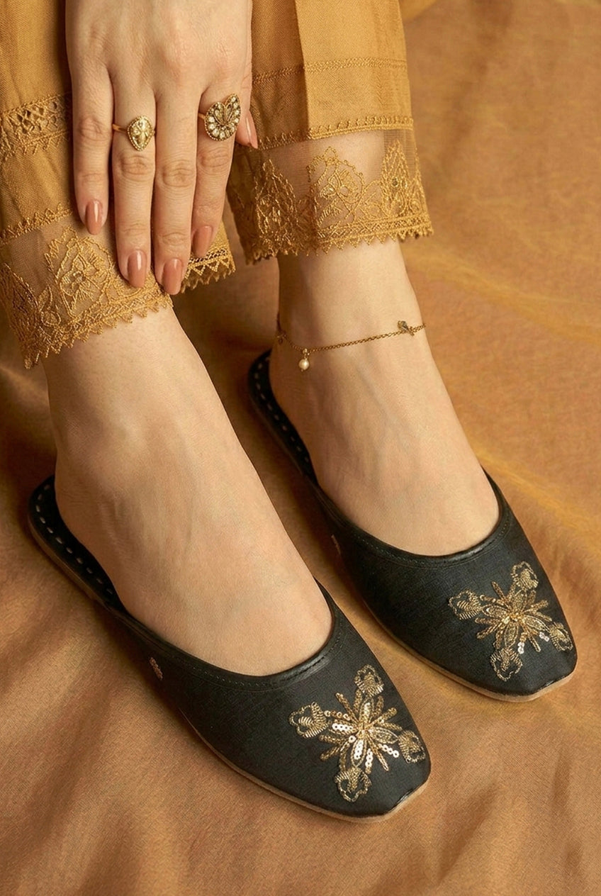 BARAAN (BLACK)