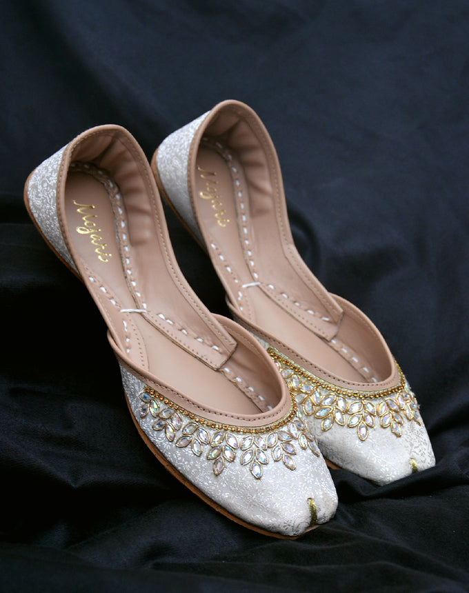 SAHIBA (OFFWHITE)