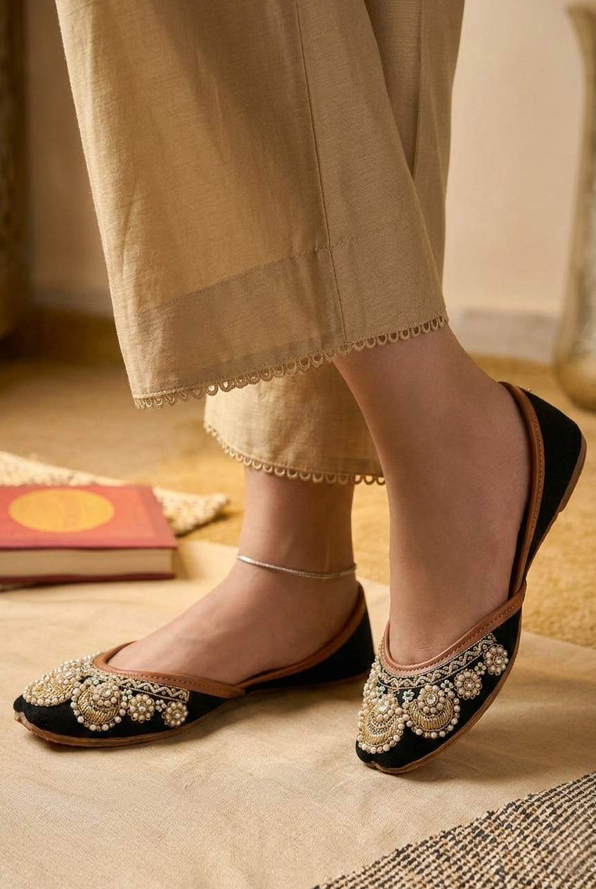 SHEHNAI (BLACK)