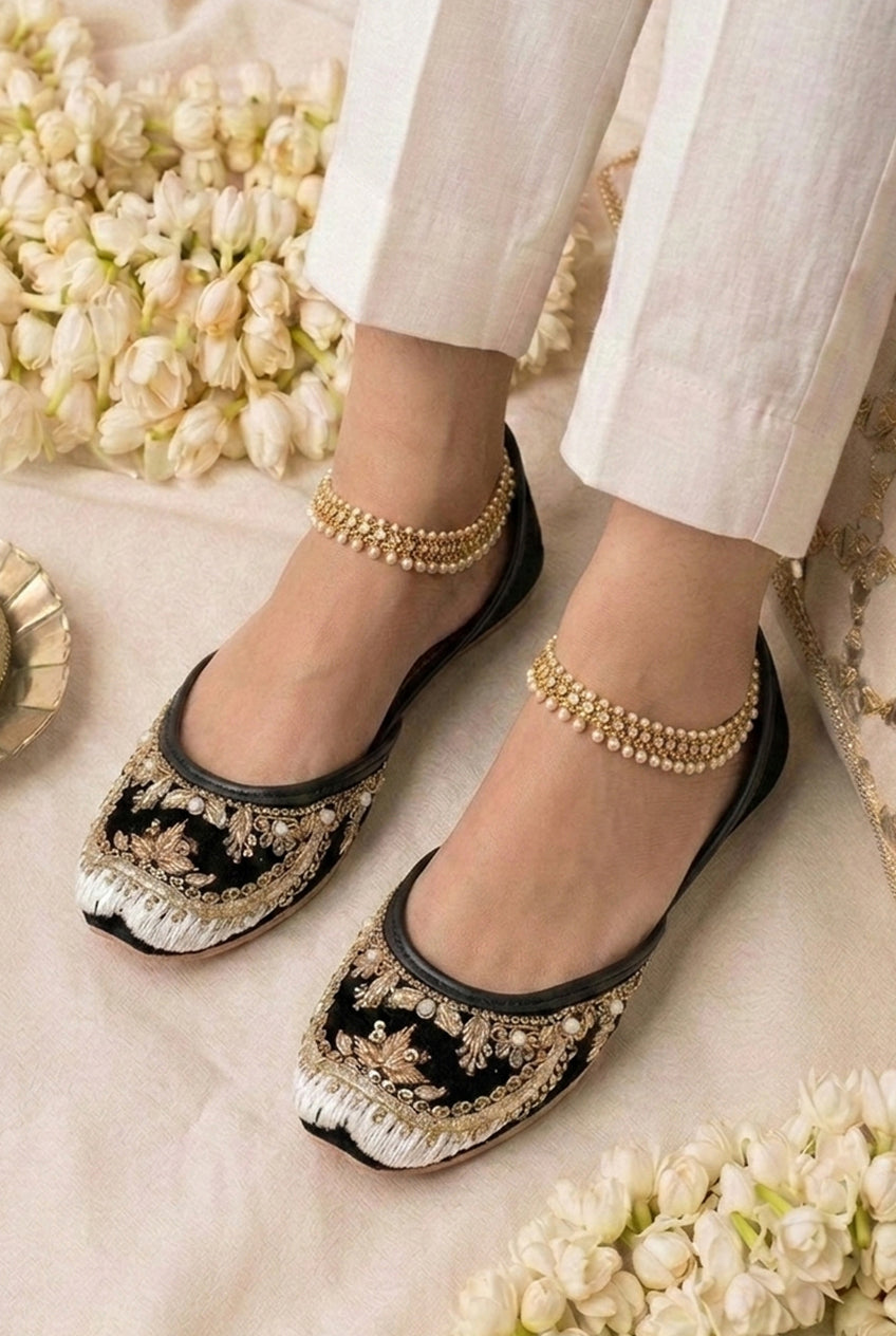 SHAHTAJ (BLACK)