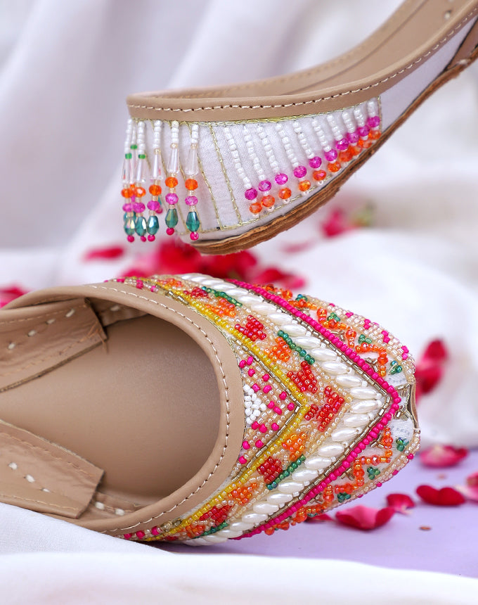 Khussa â Mojari by Shalimar Shoes