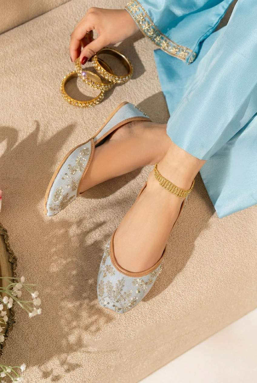 AMIRA (ICE-BLUE)