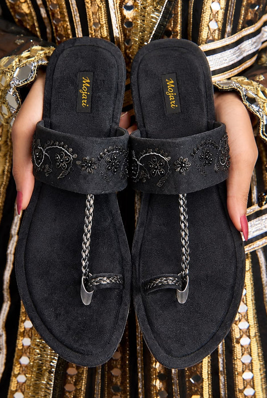 MANJHLI (BLACK)